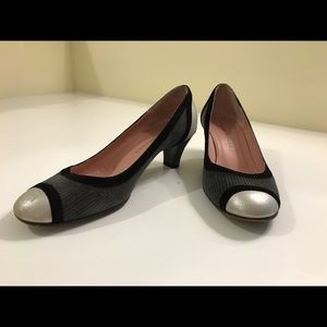Marc Jacobs gray heels